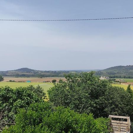 Joli Appartement Dans Village Calme En Provence Les Mees Exterior photo